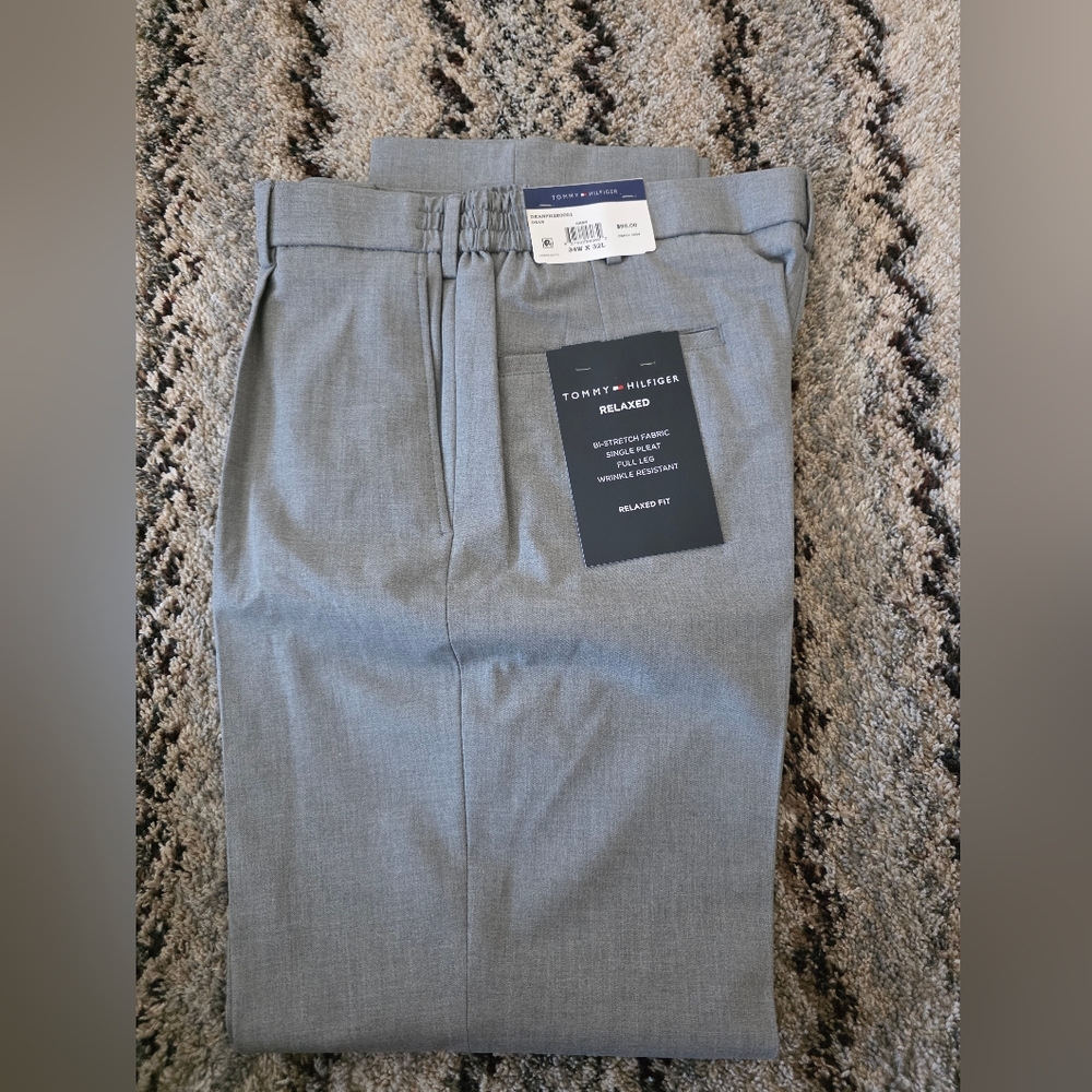 Tommy Hilfiger Mens Dress Pants 34x32 Wrinkle Free Grey Career $95 Relax Fit - Picture 2 of 6